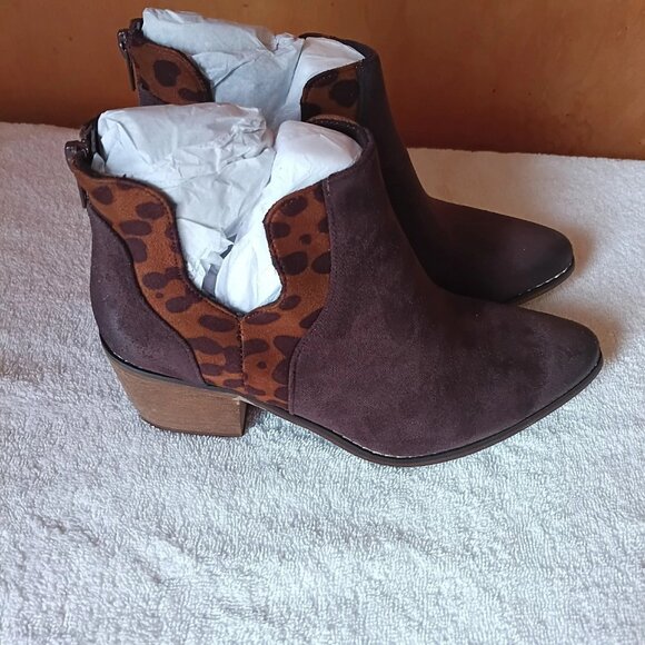 Pierre Dumas Women's Brown Leopard Print Ankle Boots Size 6M NIB - Picture 4 of 7